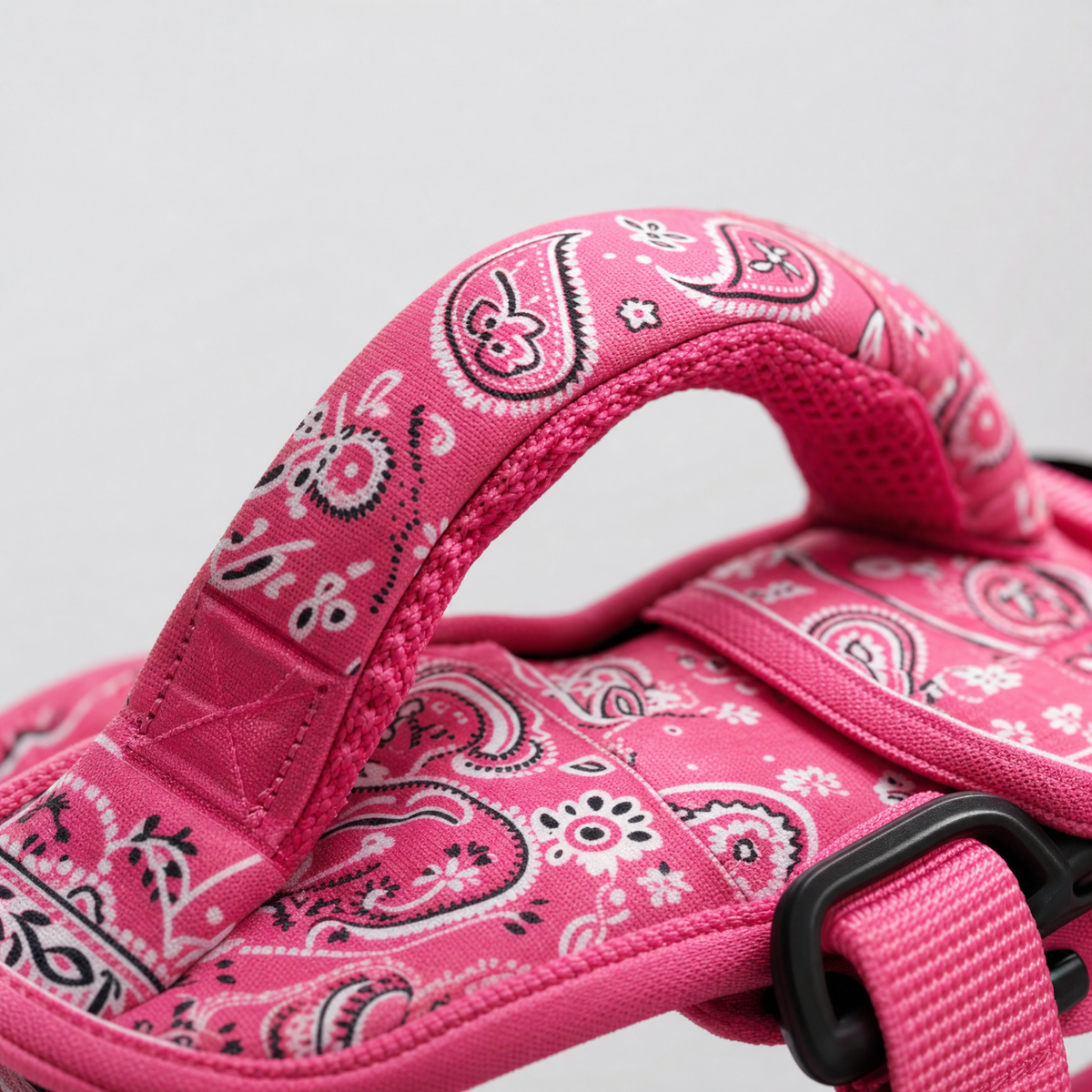 Close-up of the bandana print fabric and grab handle