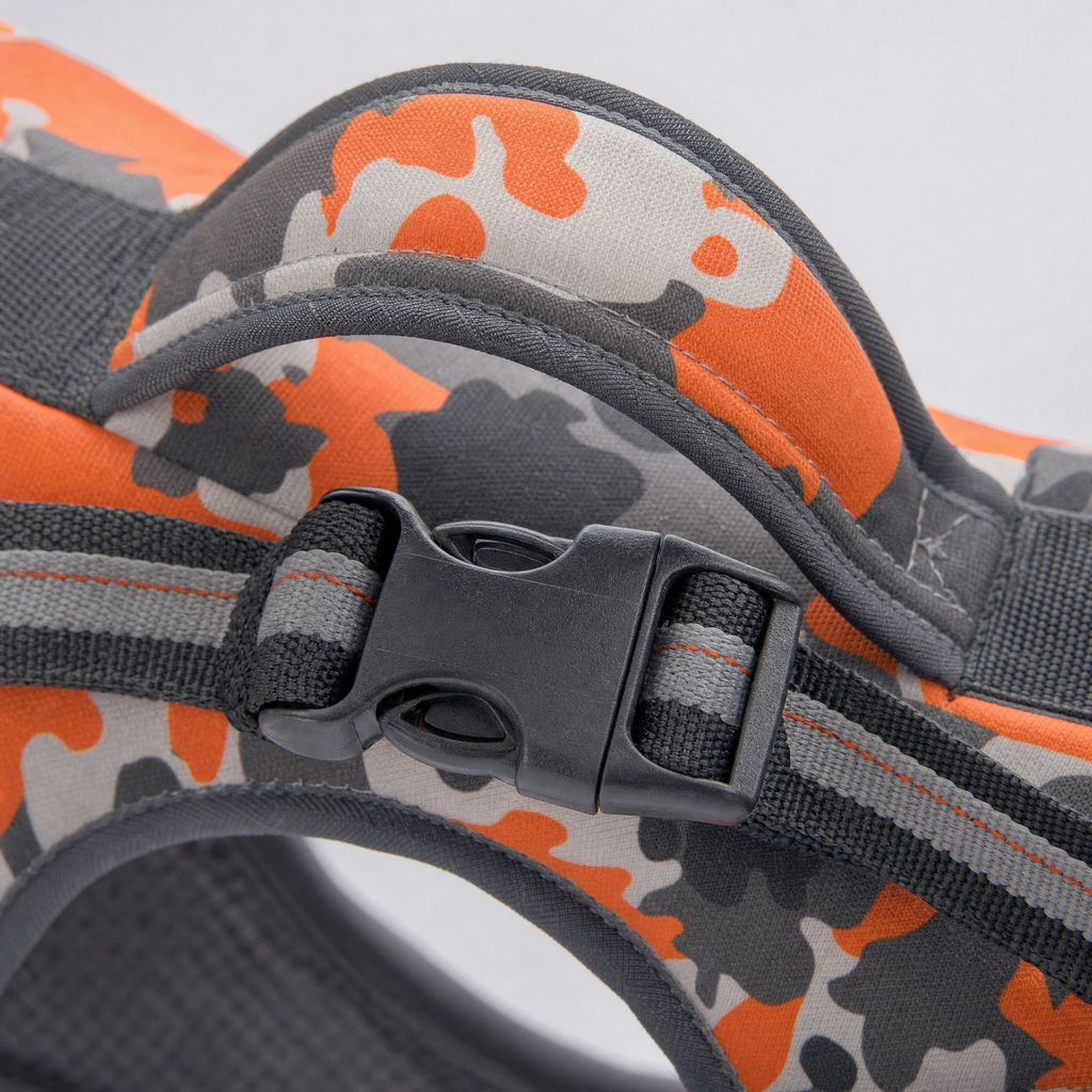 Close-up of the grab handle and side-release buckle